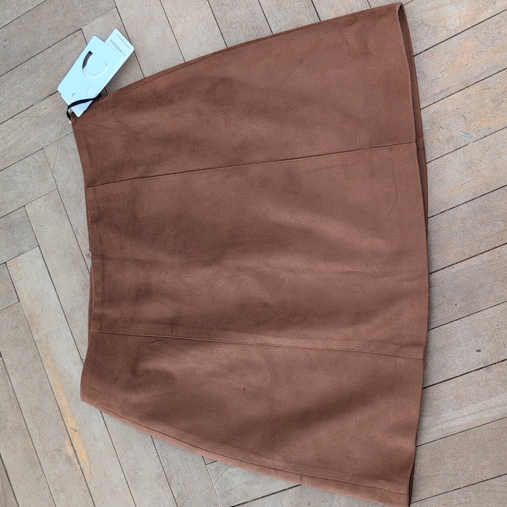 Commense tan suede skirt size S